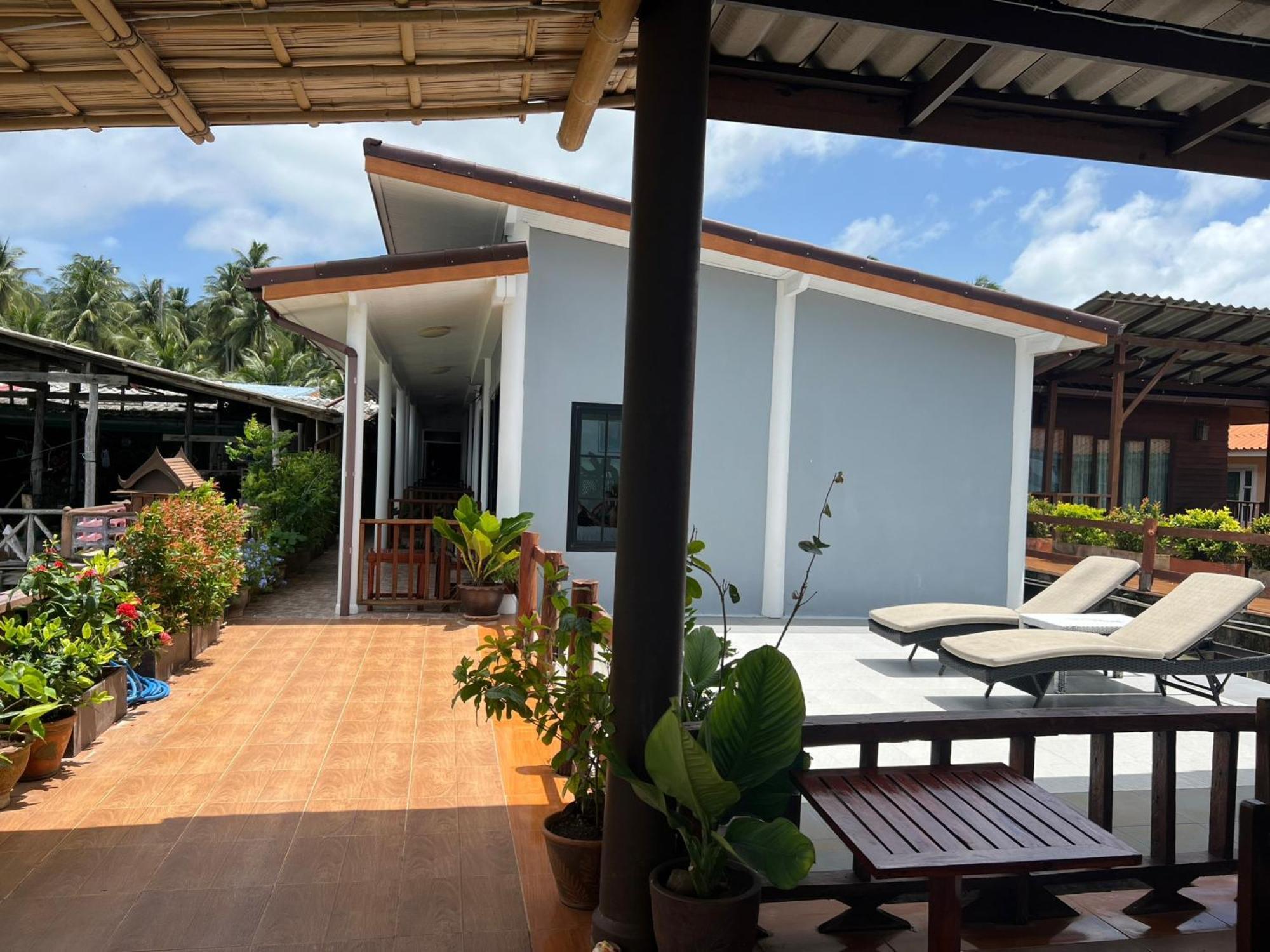 Baan Purada Koh Lanta Exterior foto